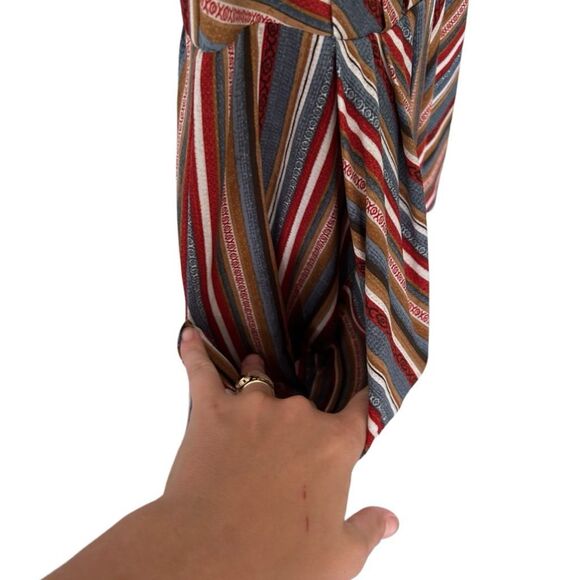 BCBGeneration Multicolored Stripe Faux Wrap MIDI Dress Size M Keyhole pockets - Picture 4 of 7